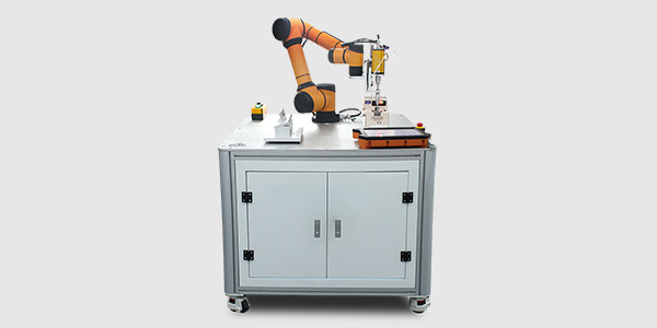 鎖螺絲成自動化突破口，堅豐機器人螺絲機或迎市場爆發(fā)